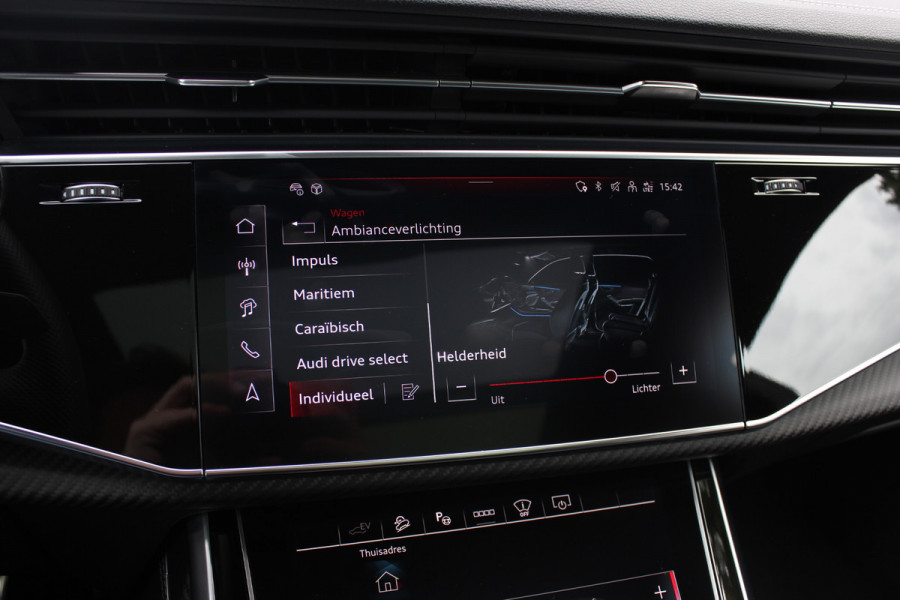 Audi Q8 60 TFSI e quattro Pro Line S Competition / SoH 95,9% / Trekhaak / Panoramadak / 360Camera / Head-up / B&O / Softclose / Achterasbesturing / 23'' / Laser LED / Keyless / Carbon intr. / Massage+Ventilatie / RS Seats / Dodehoek /  DAB