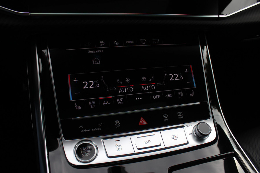 Audi Q8 60 TFSI e quattro Pro Line S Competition / SoH 95,9% / Trekhaak / Panoramadak / 360Camera / Head-up / B&O / Softclose / Achterasbesturing / 23'' / Laser LED / Keyless / Carbon intr. / Massage+Ventilatie / RS Seats / Dodehoek /  DAB