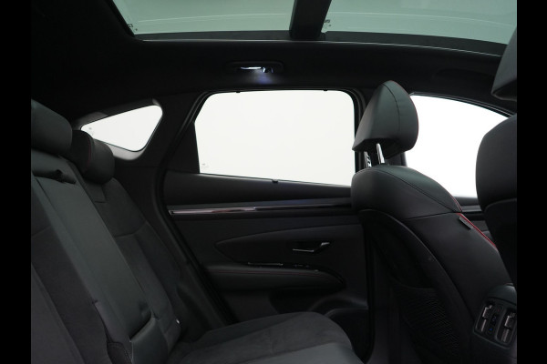 Hyundai Tucson 1.6 T-GDI N Line 4WD PHEV 265pk Dealer O.H | Panodak | Trekhaak Afn. | Adaptive Cruise | 360 Camera | Alcantara Sportstoelen Memory & Ventilatie | Stoelen & Stuur Verwarmd | Krell Audio | Carplay | Blis | Keyless | Navigatie | DAB | 19"L.M | Plug In Hybrid