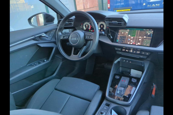 Audi A3 Limousine 30 TFSI Business edition NL-AUTO | CAMERA | AUTOMAAT | DIGIDASH