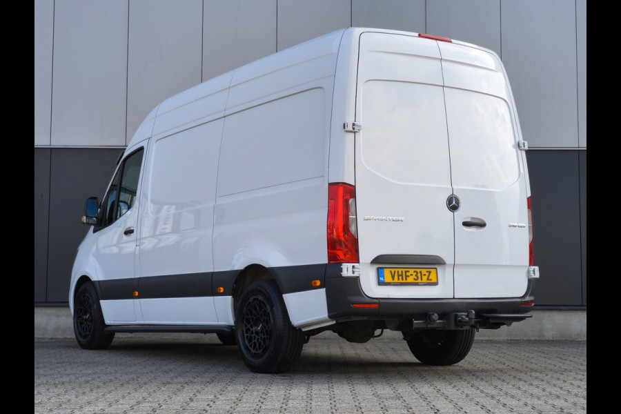 Mercedes-Benz Sprinter 316 RWD AUTOMAAT 3500KG TREKHAAK L2H2 AIRCO CRUISE