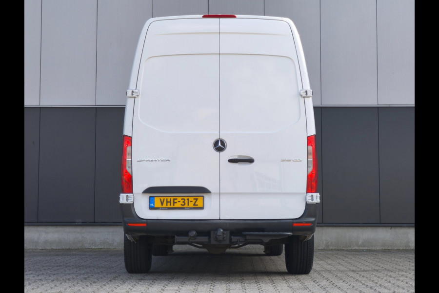 Mercedes-Benz Sprinter 316 RWD AUTOMAAT 3500KG TREKHAAK L2H2 AIRCO CRUISE