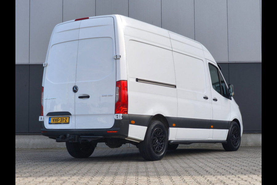 Mercedes-Benz Sprinter 316 RWD AUTOMAAT 3500KG TREKHAAK L2H2 AIRCO CRUISE
