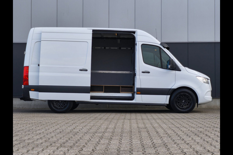 Mercedes-Benz Sprinter 316 RWD AUTOMAAT 3500KG TREKHAAK L2H2 AIRCO CRUISE