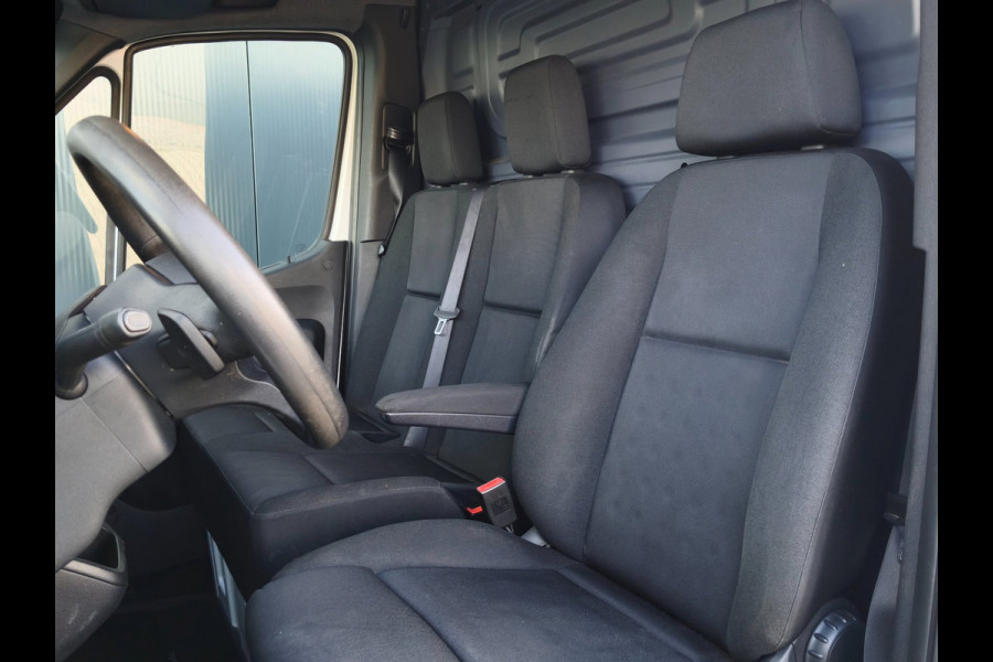 Mercedes-Benz Sprinter 316 RWD AUTOMAAT 3500KG TREKHAAK L2H2 AIRCO CRUISE