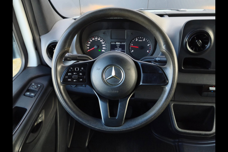 Mercedes-Benz Sprinter 316 RWD AUTOMAAT 3500KG TREKHAAK L2H2 AIRCO CRUISE