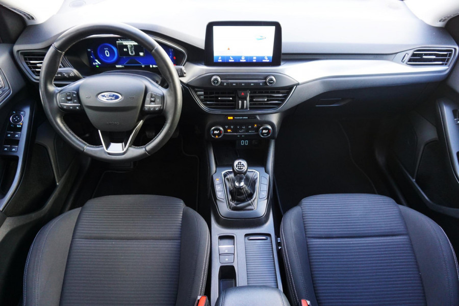 Ford FOCUS Wagon 1.0 125PK EcoB. Hybrid Titanium X Business 1e Eigenaar.