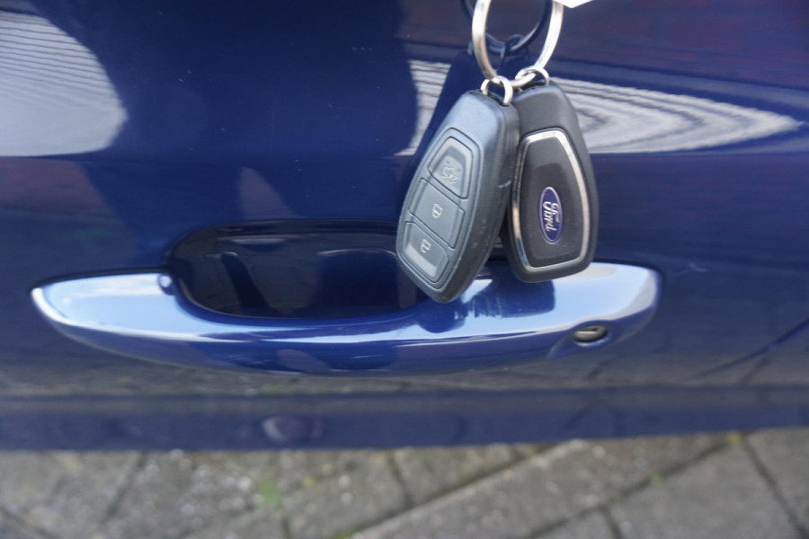 Ford FOCUS Wagon 1.0 125PK EcoB. Hybrid Titanium X Business 1e Eigenaar.