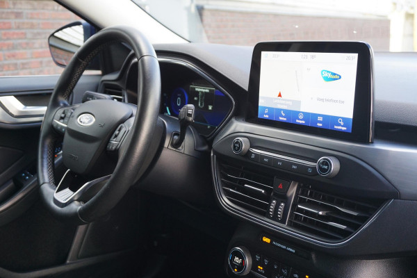 Ford FOCUS Wagon 1.0 125PK EcoB. Hybrid Titanium X Business 1e Eigenaar.