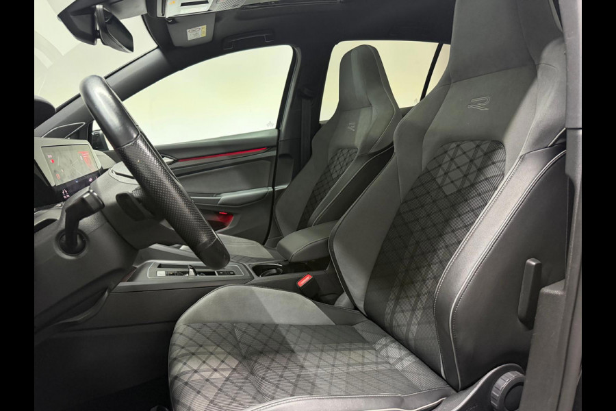 Volkswagen Golf 1.5 eTSI R-Line Pano|Harman|Camera|KeylessGo