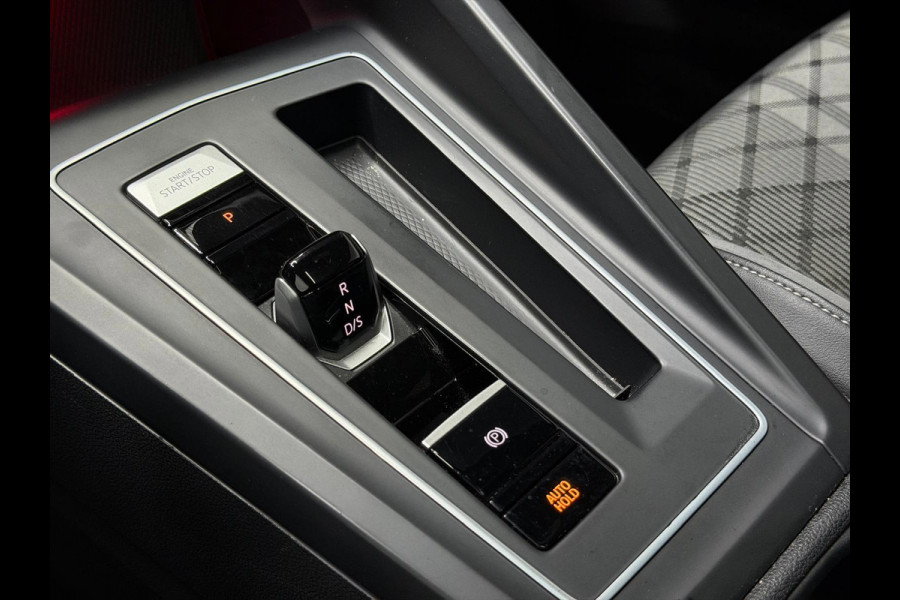 Volkswagen Golf 1.5 eTSI R-Line Pano|Harman|Camera|KeylessGo