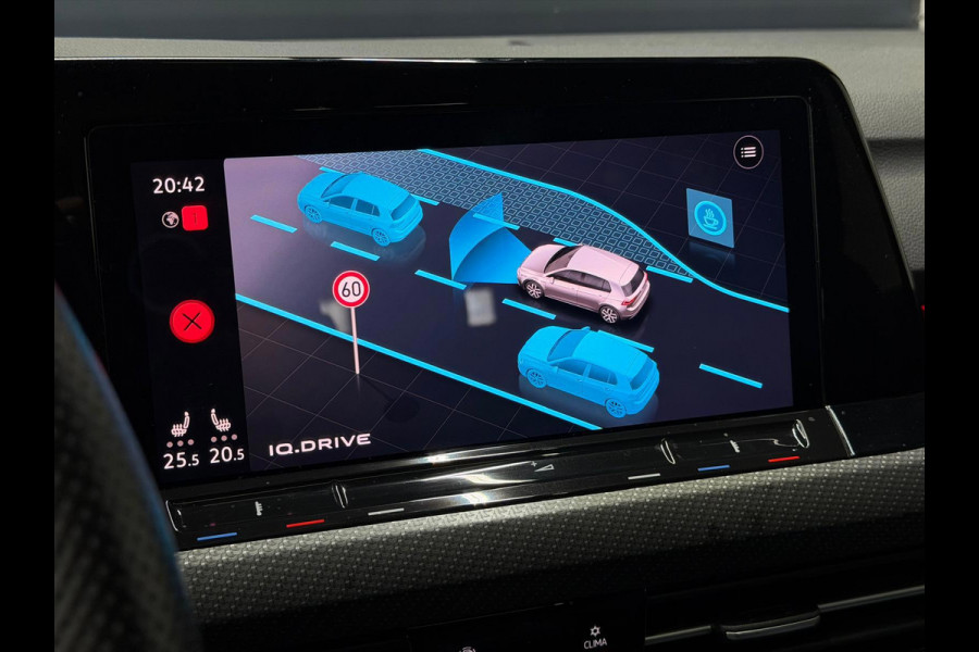 Volkswagen Golf 1.5 eTSI R-Line Pano|Harman|Camera|KeylessGo