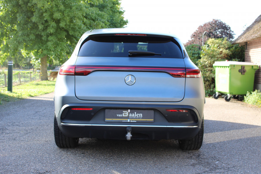 Mercedes-Benz EQC 400 4MATIC Premium Plus AMG 80 kWh SOh 93,4% NAVI LEER MASSAGE LED 159000KM!!