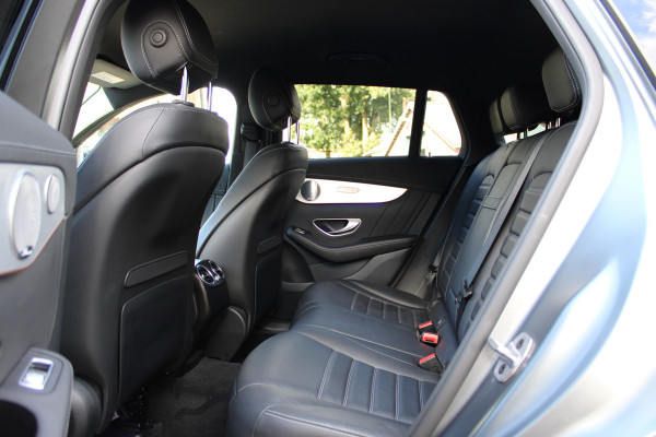 Mercedes-Benz EQC 400 4MATIC Premium Plus AMG 80 kWh SOh 93,4% NAVI LEER MASSAGE LED 159000KM!!