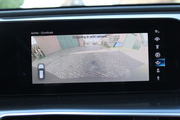 Mercedes-Benz EQC 400 4MATIC Premium Plus AMG 80 kWh SOh 93,4% NAVI LEER MASSAGE LED 159000KM!!