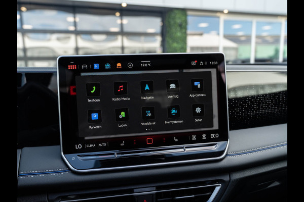 Volkswagen Tiguan 1.5 eTSI 272PK DSG R-Line Edition | Pano | Surround View | Black Pack | BTW