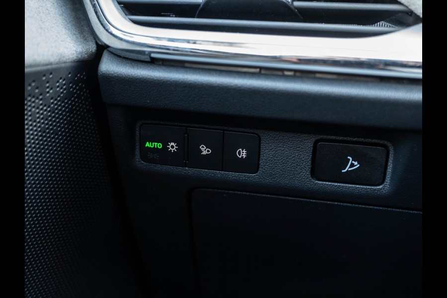 Škoda ENYAQ iV 80 Business Edition | SOH 93% | WLTP 497KM | Surround View | Alcantara Pack | ACC