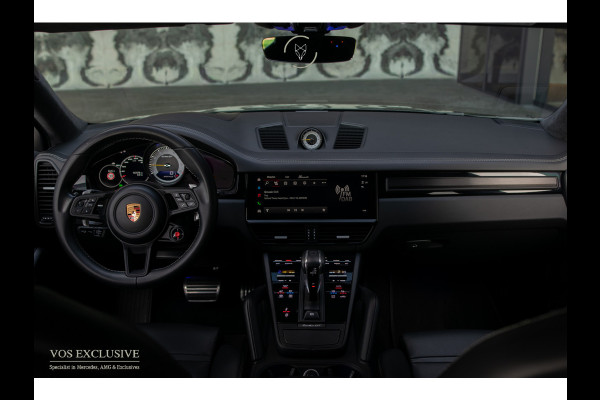 Porsche Cayenne Coupé 4.0 Turbo GT Carbon|Manufaktur|Ceramic|Burmester 3D|Stoelventilatie|18-voudig|Innodrive|Softclose|360°|Keyless|HUD|Approved t/m 06-08-2027|New service