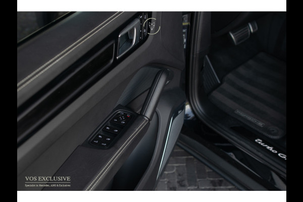 Porsche Cayenne Coupé 4.0 Turbo GT Carbon|Manufaktur|Ceramic|Burmester 3D|Stoelventilatie|18-voudig|Innodrive|Softclose|360°|Keyless|HUD|Approved t/m 06-08-2027|New service