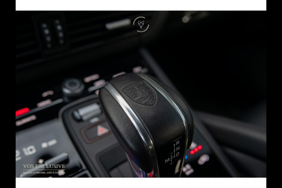 Porsche Cayenne Coupé 4.0 Turbo GT Carbon|Manufaktur|Ceramic|Burmester 3D|Stoelventilatie|18-voudig|Innodrive|Softclose|360°|Keyless|HUD|Approved t/m 06-08-2027|New service