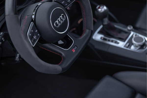 Audi RS3 Limousine 2.5 TFSI 400pk Quattro Pano B&O RS-stoelen ACC