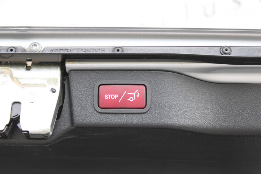 Mercedes-Benz V-Klasse 300d / XXL / AMG / DC / 4-Matic / Luchtvering / Elec Stoel / Burmester / NIEUWSTAAT