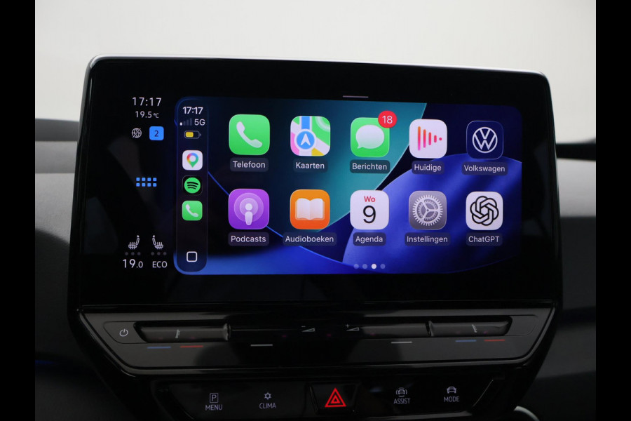 Volkswagen ID.3 PRO 58 KWH + SFEERVERLICHTING | HEAD-UP | ADAPTIVE CRUISE | 18 INCH | STOELVERW. | CARPLAY