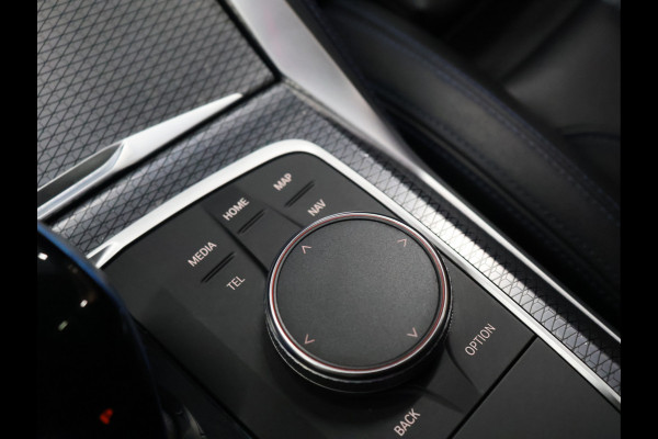 BMW i4 M50 High Executive 84 kWh [SCHUIFKANTELDAK, HARMAN/KARDON, APPLE CARPLAY, ANDROID, CRUISE CONTROL, STOELVERWARMING, MEMORY SEATS, HEAD UP DISPLAY,  DIGITAL DASH, CAMERA, PDC 360, LEDER, SFEERVERLICHTING, ELEKTRISCHE A