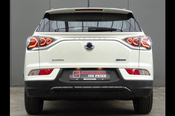 SsangYong Korando E-Motion Platinum 2WD * 326 KM ACCURADIUS * LUXE UITV. !!