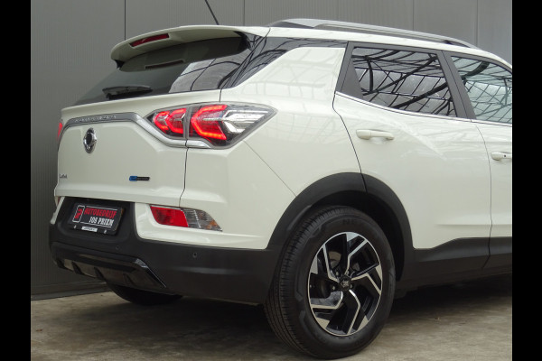 SsangYong Korando E-Motion Platinum 2WD * 326 KM ACCURADIUS * LUXE UITV. !!