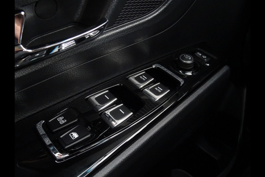 SsangYong Korando E-Motion Platinum 2WD * 326 KM ACCURADIUS * LUXE UITV. !!