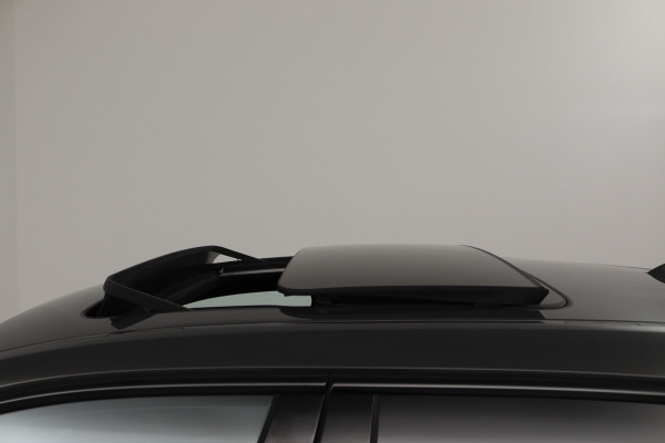 BMW 1-serie 120i Executive (PANORAMADAK, STOELVERWARMING, CAMERA, DEALER ONDERHOUDEN)