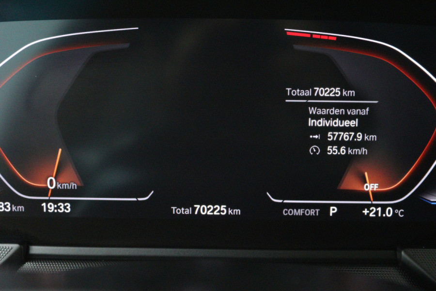 BMW 1-serie 120i Executive (PANORAMADAK, STOELVERWARMING, CAMERA, DEALER ONDERHOUDEN)