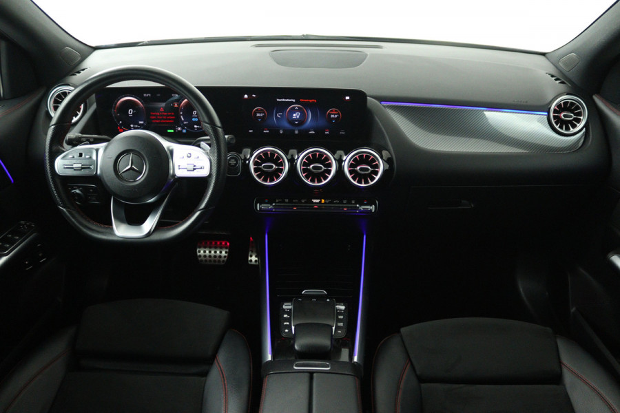 Mercedes-Benz GLA 250 e Progressive (SFEERVERLICHTING, STOELVERWARMING, NAVIGATIE, PARKEERSENSOREN)