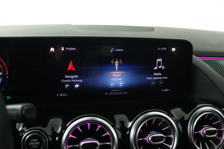 Mercedes-Benz GLA 250 e Progressive (SFEERVERLICHTING, STOELVERWARMING, NAVIGATIE, PARKEERSENSOREN)