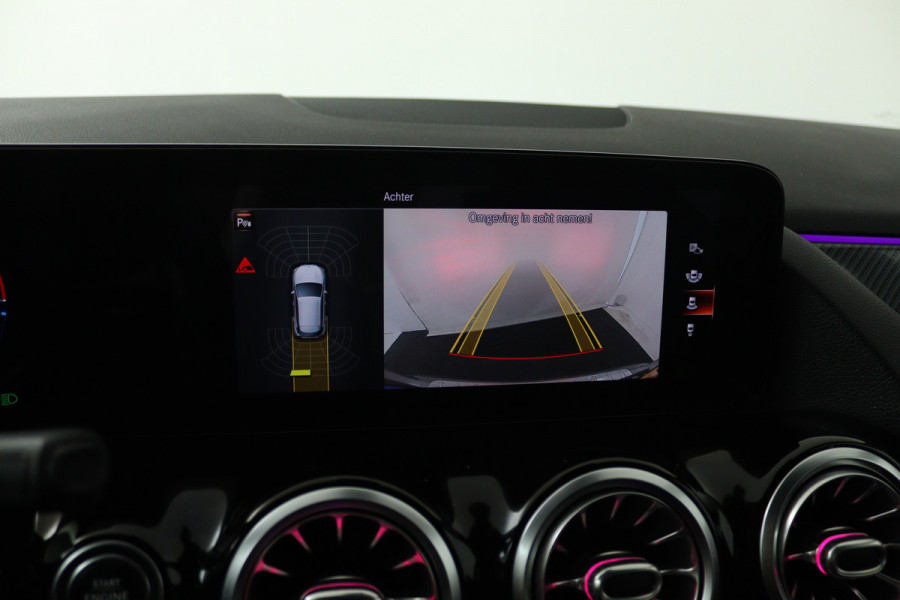 Mercedes-Benz GLA 250 e Progressive (SFEERVERLICHTING, STOELVERWARMING, NAVIGATIE, PARKEERSENSOREN)
