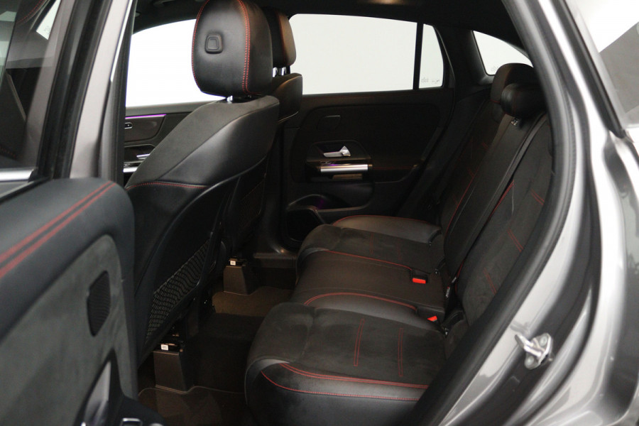 Mercedes-Benz GLA 250 e Progressive (SFEERVERLICHTING, STOELVERWARMING, NAVIGATIE, PARKEERSENSOREN)