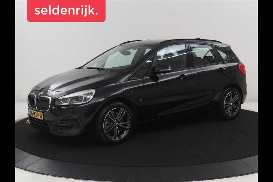 BMW 2 Serie Active Tourer 225xe iPerformance High Executive | Leder | Head up | Stoelverwarming | Camera | Park assist | Sfeerverlichting | Climate control | Full LED |