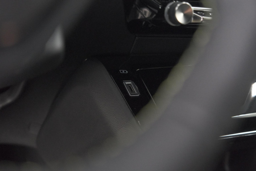 Peugeot e-208 EV GT 51 kWh | 360 Camera | Adaptieve Cruise Control Stop & Go | Alcantara Pakket