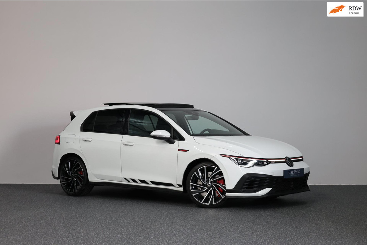 Volkswagen Golf 2.0 TSI GTI Clubsport 301+PK LED+IQ/PANO/HALF LEER+ALCANTARA+S.VERWARMING/19"/CAM/LINE/ACC/ECC/12 MND GARANTIE!