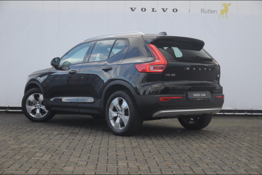 Volvo XC40 T4 Momentum Pro Elektrische achterklep / Trekhaak / Harman kardon audio / parkeercamera/ Navigatie/ climate control/ cruise control/ verwarmbare voorstoelen
