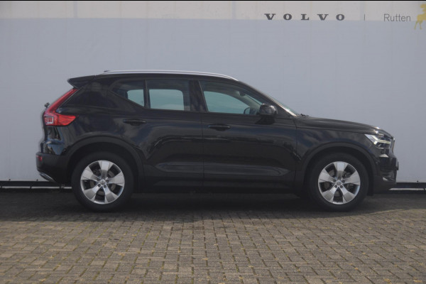 Volvo XC40 T4 Momentum Pro Elektrische achterklep / Trekhaak / Harman kardon audio / parkeercamera/ Navigatie/ climate control/ cruise control/ verwarmbare voorstoelen