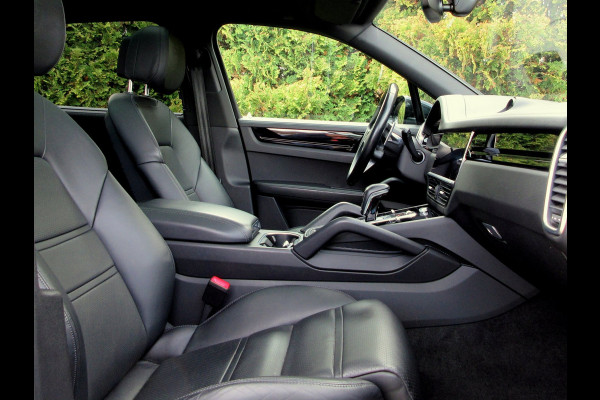 Porsche Cayenne 3.0 E-Hybrid * Origineel NL * Garantie * Chrono *