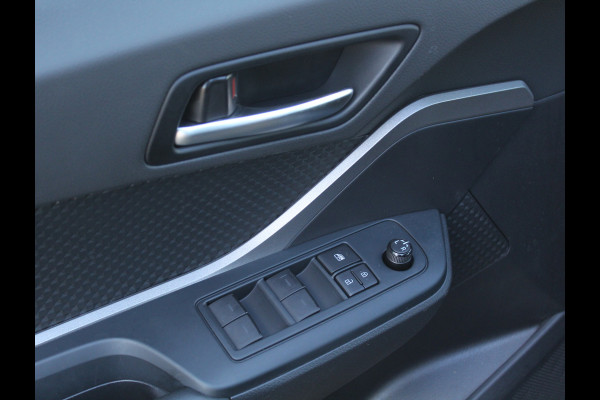 Toyota C-HR 1.8 Hybrid Business CLIMATE | CARPLAY | ADAPCRUISE | DAB | LED | LMV17 | CAMERA | ABS/ASR