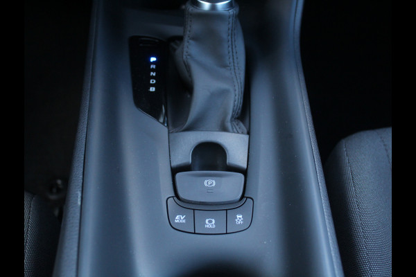 Toyota C-HR 1.8 Hybrid Business CLIMATE | CARPLAY | ADAPCRUISE | DAB | LED | LMV17 | CAMERA | ABS/ASR