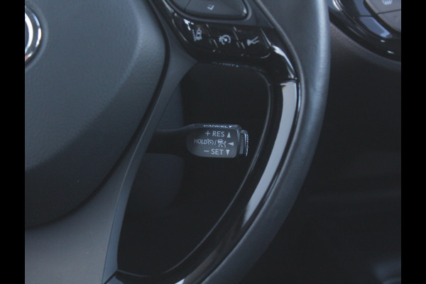 Toyota C-HR 1.8 Hybrid Business CLIMATE | CARPLAY | ADAPCRUISE | DAB | LED | LMV17 | CAMERA | ABS/ASR