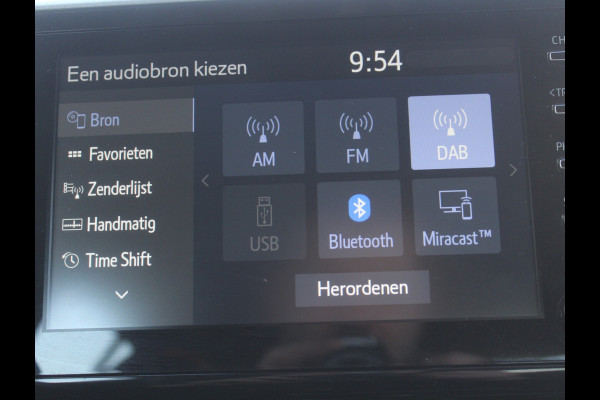 Toyota C-HR 1.8 Hybrid Business CLIMATE | CARPLAY | ADAPCRUISE | DAB | LED | LMV17 | CAMERA | ABS/ASR