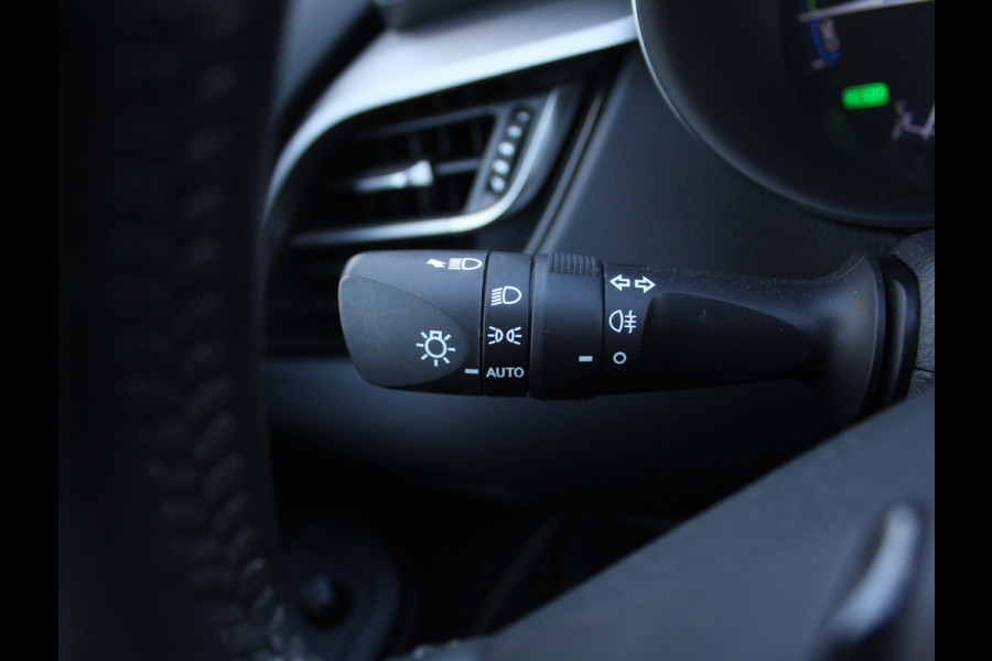 Toyota C-HR 1.8 Hybrid Business CLIMATE | CARPLAY | ADAPCRUISE | DAB | LED | LMV17 | CAMERA | ABS/ASR