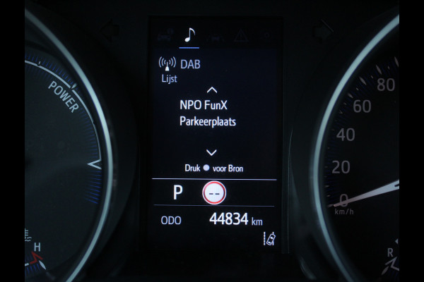 Toyota C-HR 1.8 Hybrid Business CLIMATE | CARPLAY | ADAPCRUISE | DAB | LED | LMV17 | CAMERA | ABS/ASR