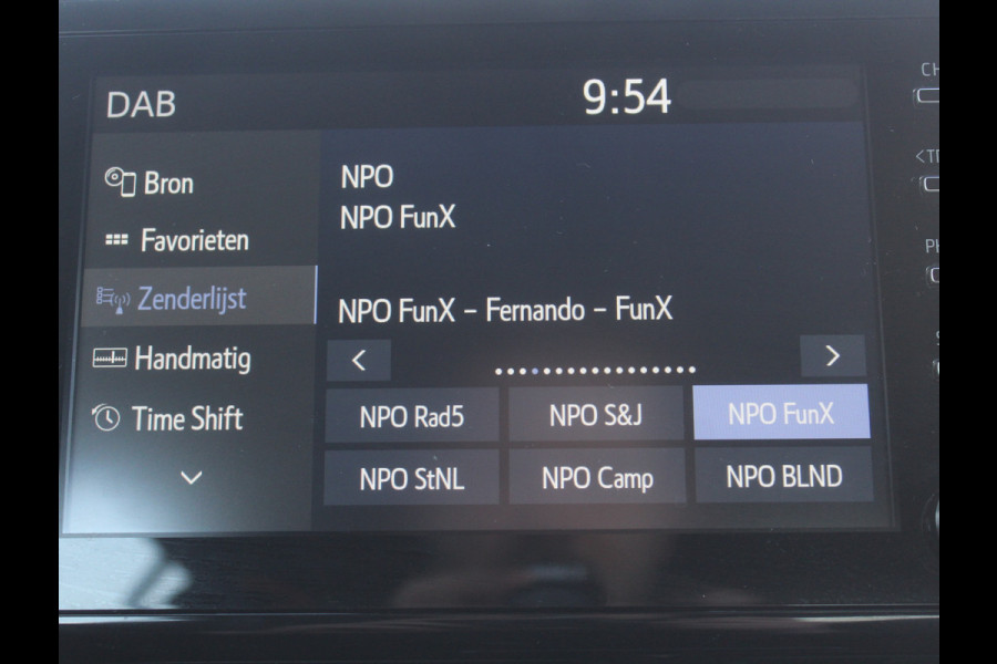 Toyota C-HR 1.8 Hybrid Business CLIMATE | CARPLAY | ADAPCRUISE | DAB | LED | LMV17 | CAMERA | ABS/ASR